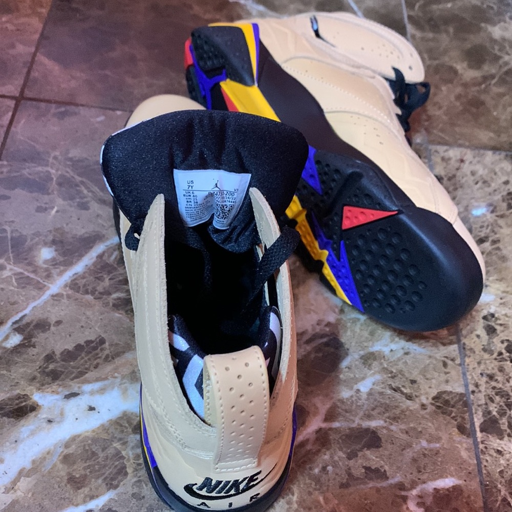 Air Jordan 7 Retro SE 7Y Vachette Tan/Black-Taxi